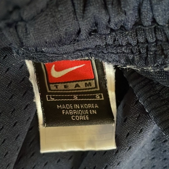 Vintage 90s NIKE University of Michigan U of M Long Mesh Basketball Shorts Men L - Picture 3 of 4